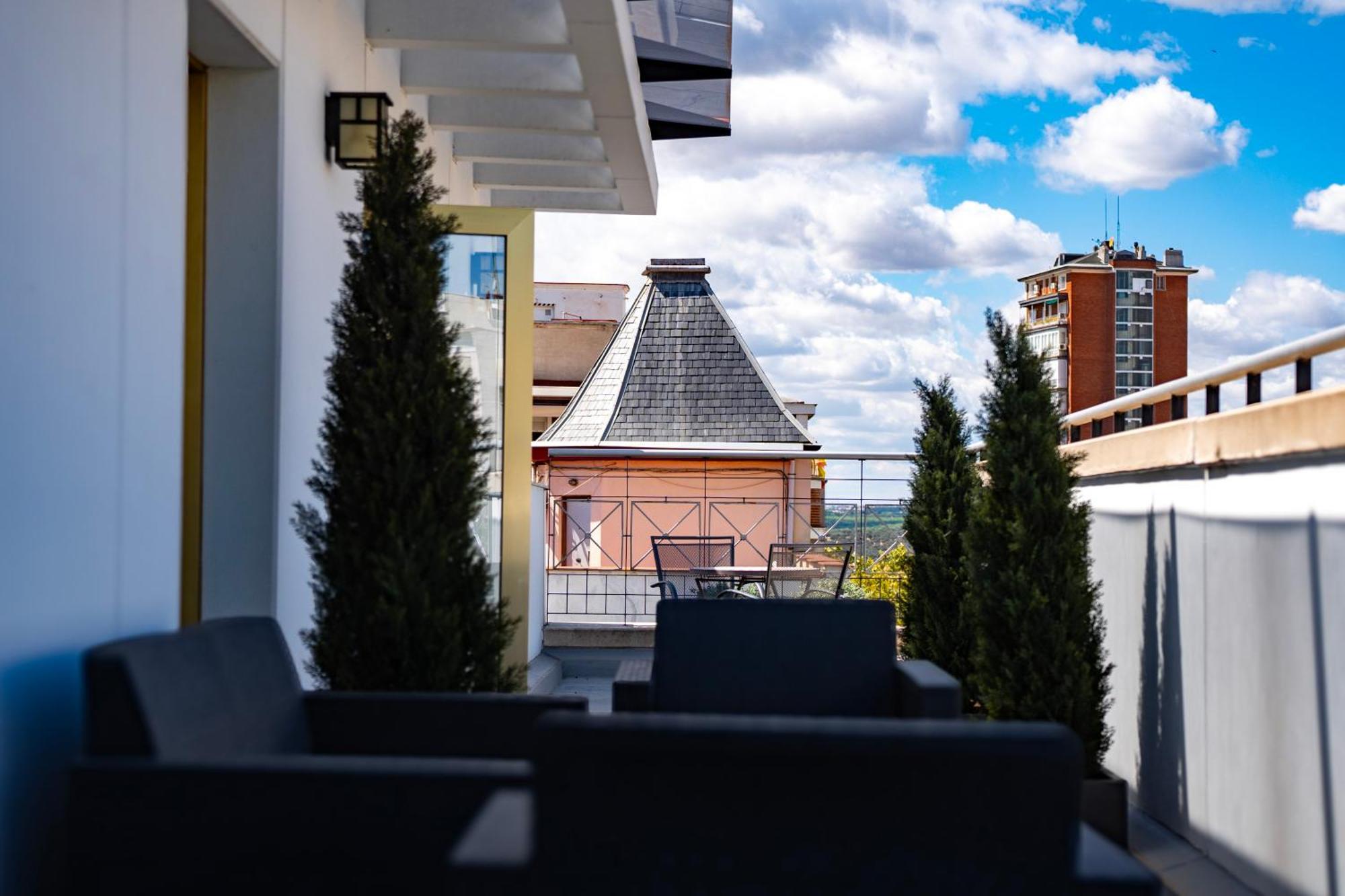 Aparto-Hotel Rosales Madrid Exterior foto